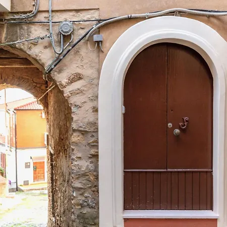 Vicolo Mari