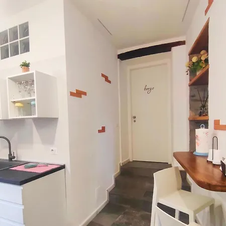 Casa de hóspedes Vicolò Marì